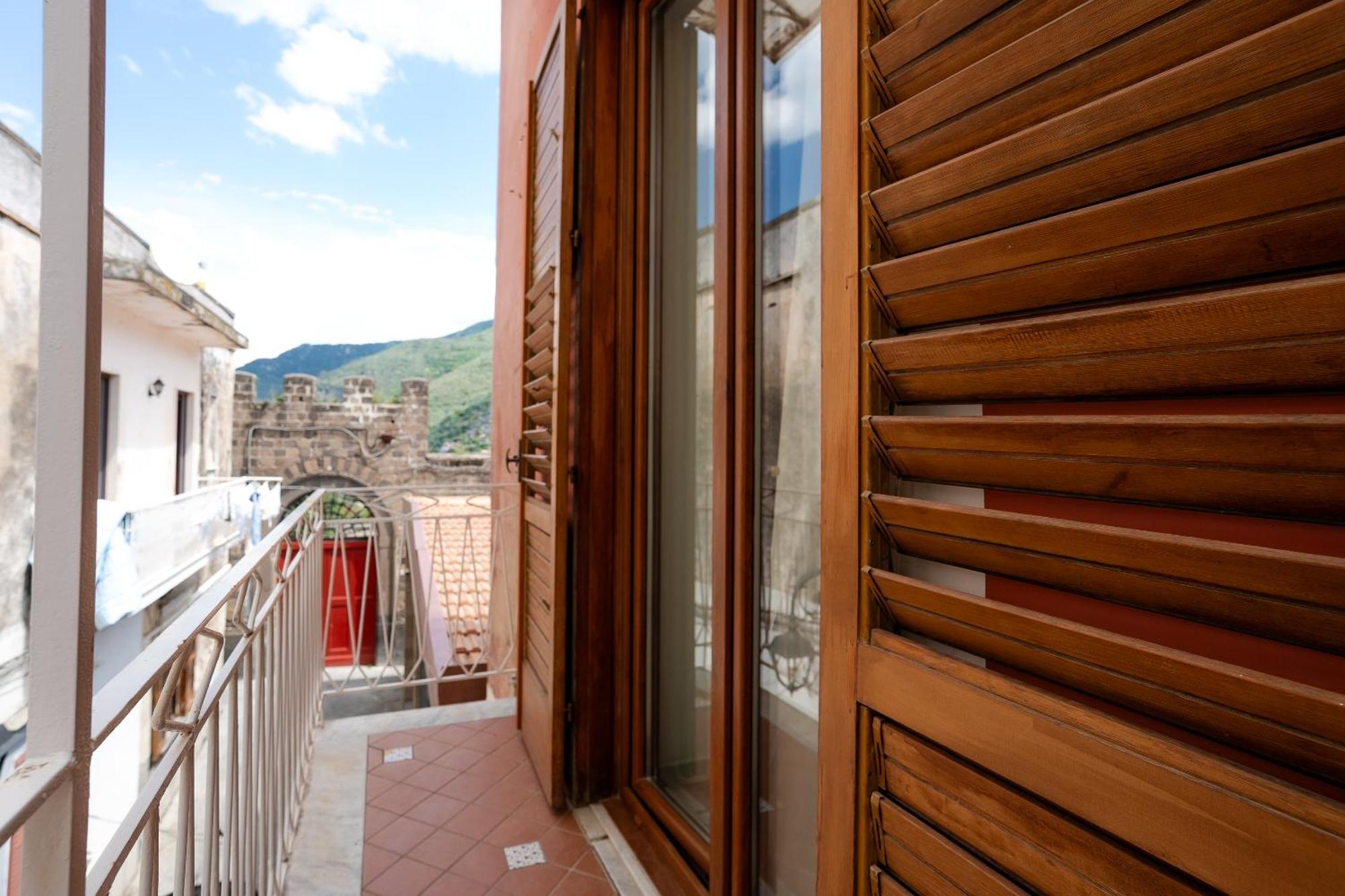 Marisabella Home Standard Vico Equense Exterior photo